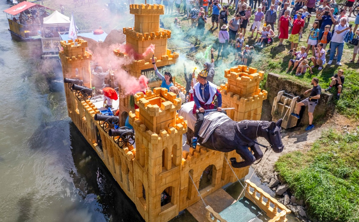 Pływadło na bis. Jedyna taka flota w Polsce znów na Odrze [FOTO i WIDEO] - Serwis informacyjny z Raciborza - naszraciborz.pl