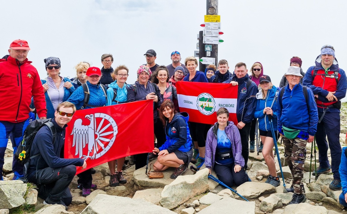 Raciborzanie zdobyli Babią Górę – wyprawa pod patronatem prezydenta miasta - Serwis informacyjny z Raciborza - naszraciborz.pl