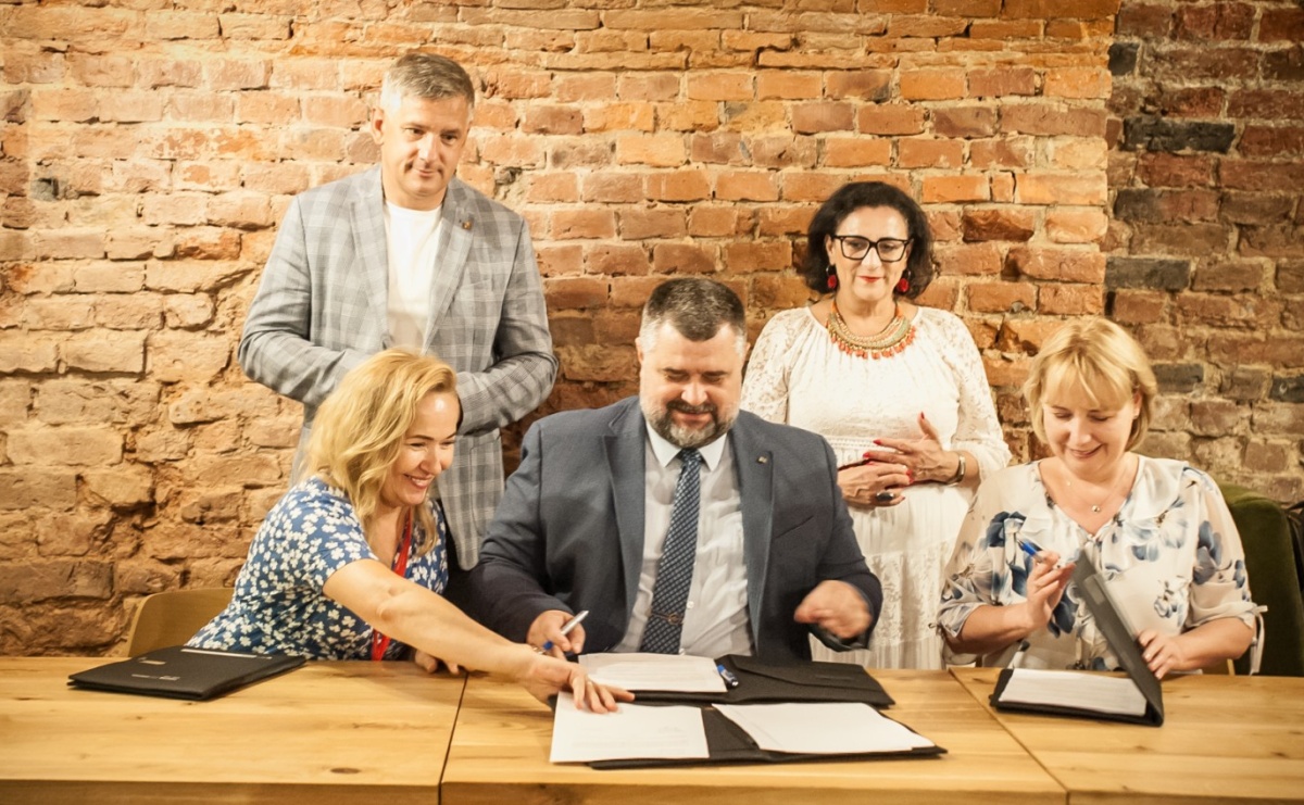 Instytut Śląski i Archiwum Państwowe nowymi partnerami Zamku Piastowskiego w Raciborzu  - Serwis informacyjny z Raciborza - naszraciborz.pl
