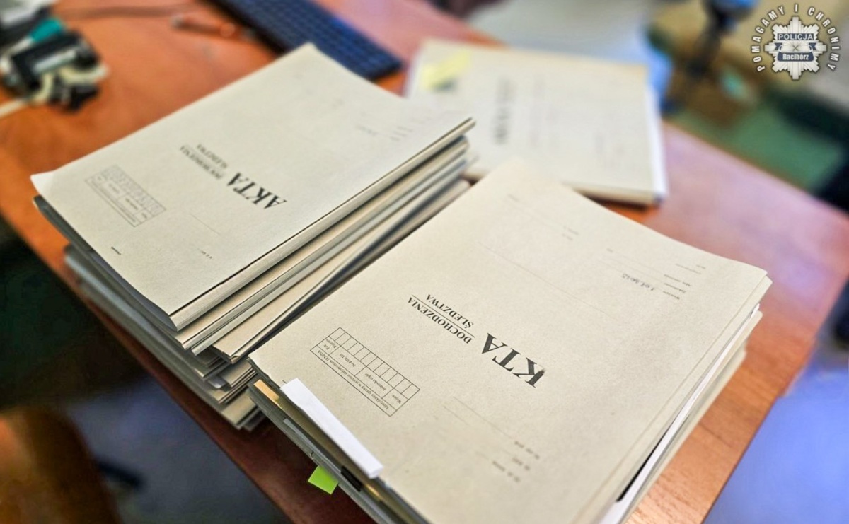 Ponad tysiąc zarzutów dla członka zarządu firmy meblarskiej i współpracujących przedstawicieli - Serwis informacyjny z Raciborza - naszraciborz.pl