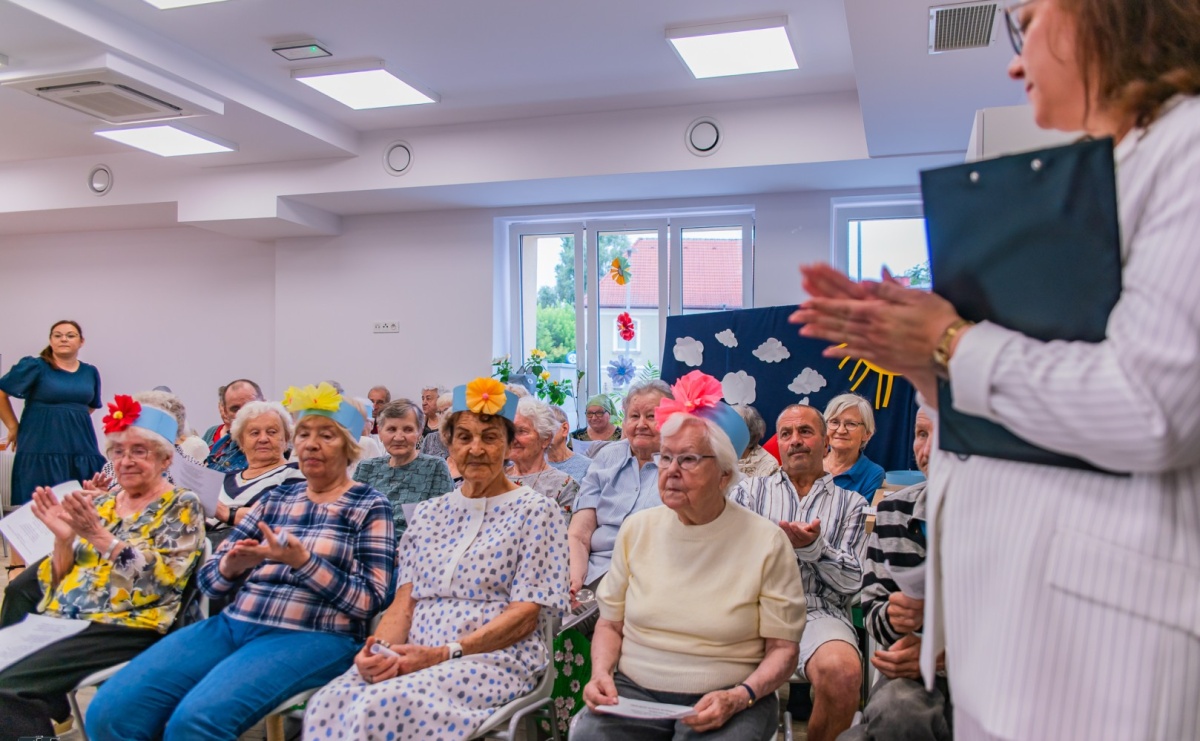 Spotkanie z bliskimi. Otwarte drzwi Dziennego Domu Pomocy Społecznej [FOTO i WIDEO] - Serwis informacyjny z Raciborza - naszraciborz.pl