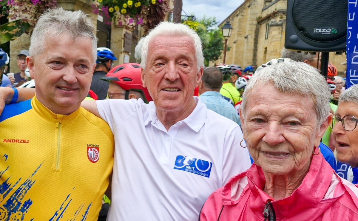 Raciborzanie na 19. Tygodniu Turystyki Rowerowej we Francji - Serwis informacyjny z Raciborza - naszraciborz.pl