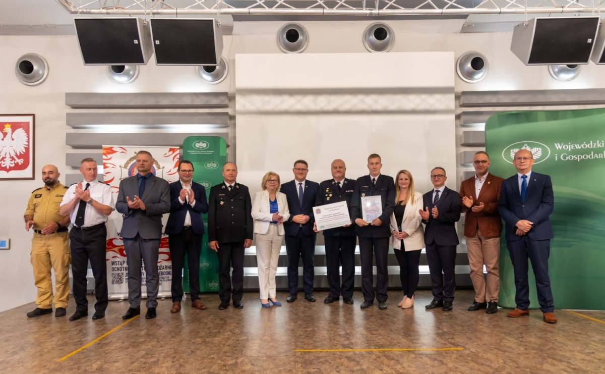 Bezpieczny Strażak: pierwsza edycja programu WFOŚiGW z realnym wsparciem dla jednostek OSP z powiatu raciborskiego - Serwis informacyjny z Raciborza - naszraciborz.pl