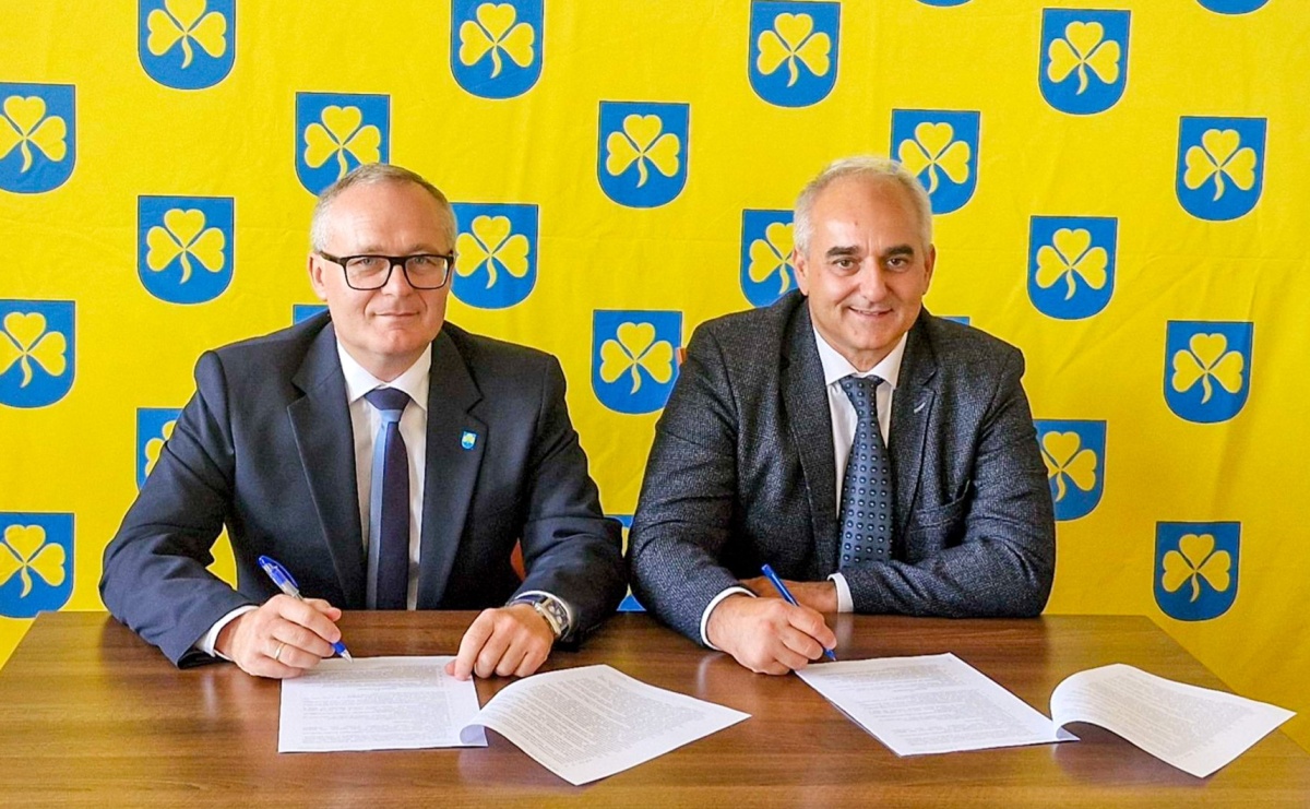 Żłobek w Pietrowicach Wielkich coraz bliżej. Podpisano umowę na budowę placówki - Serwis informacyjny z Raciborza - naszraciborz.pl