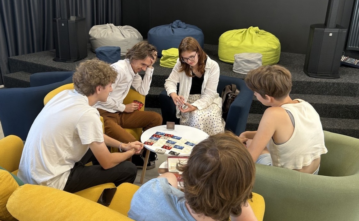 Tu rządzą filmy i gry planszowe! Sprawdź wakacyjną ofertę Stacji Młodych  - Serwis informacyjny z Raciborza - naszraciborz.pl