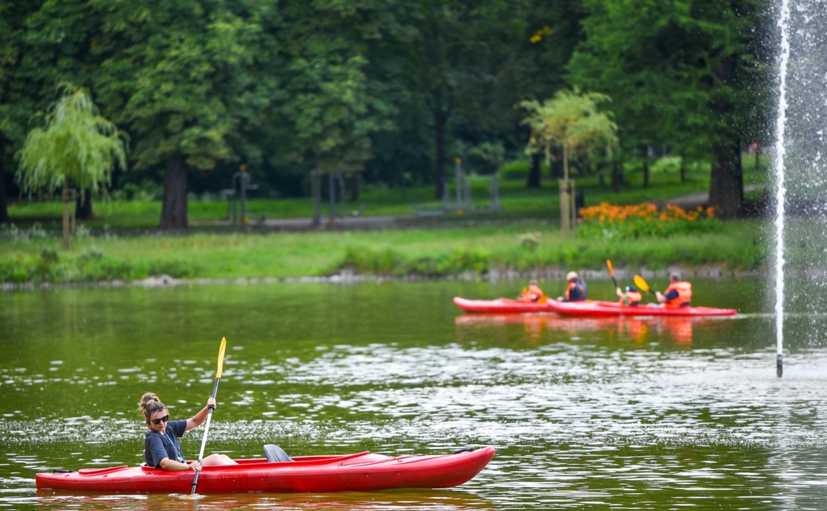 Kajakiem przez historię i przyrodę – weekendowe wiosłowanie w Parku Roth - Serwis informacyjny z Raciborza - naszraciborz.pl