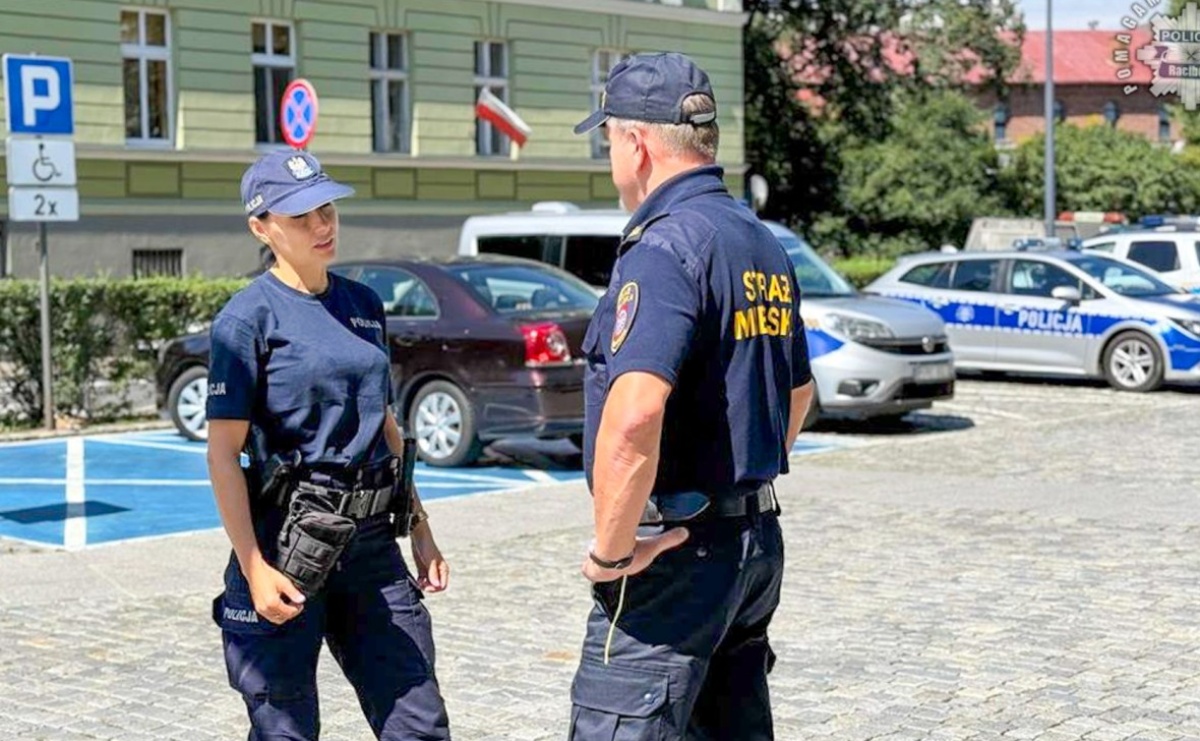Wspólne patrole Policji i Straży Miejskiej dbają o bezpieczeństwo w Raciborzu - Serwis informacyjny z Raciborza - naszraciborz.pl