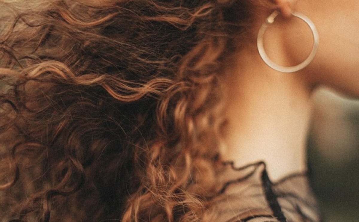 Sól morska do włosów – jak działa i dlaczego warto mieć ją w swojej łazience? - Serwis informacyjny z Raciborza - naszraciborz.pl