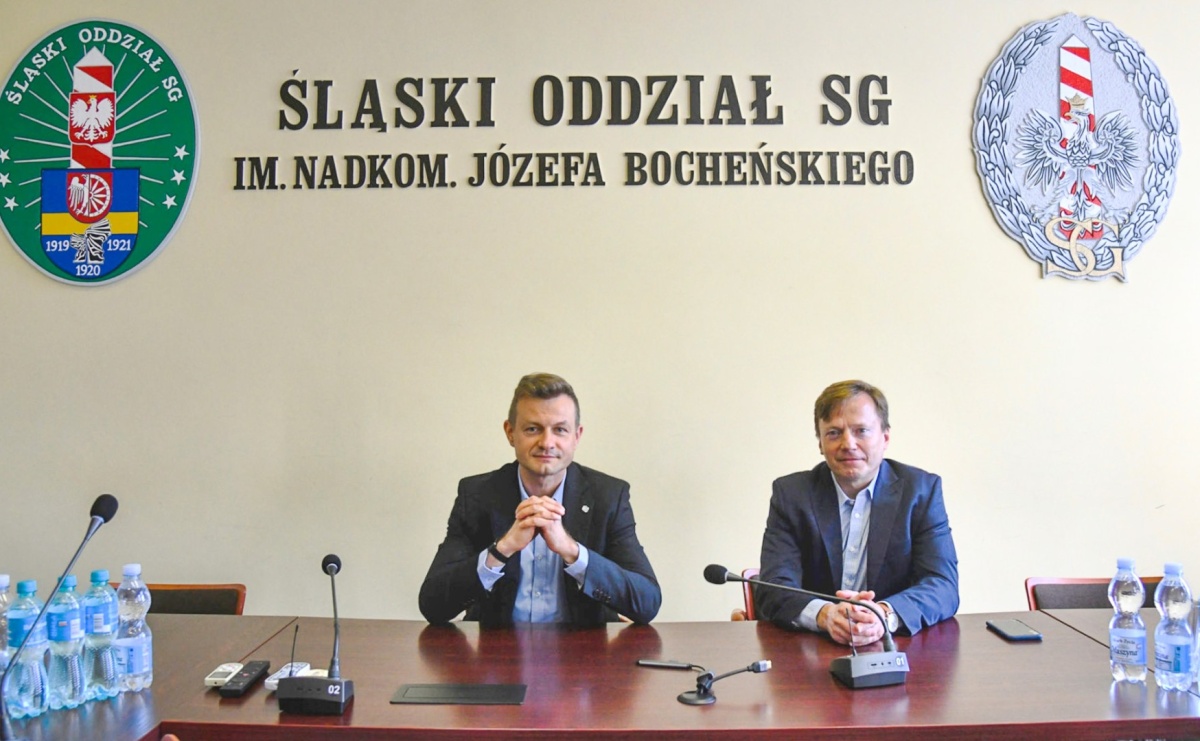 O migracjach, przepisach i przyszłości oddziału. Szef Urzędu do spraw Cudzoziemców z wizytą w Śląskim Oddziale Straży Granicznej - Serwis informacyjny z Raciborza - naszraciborz.pl
