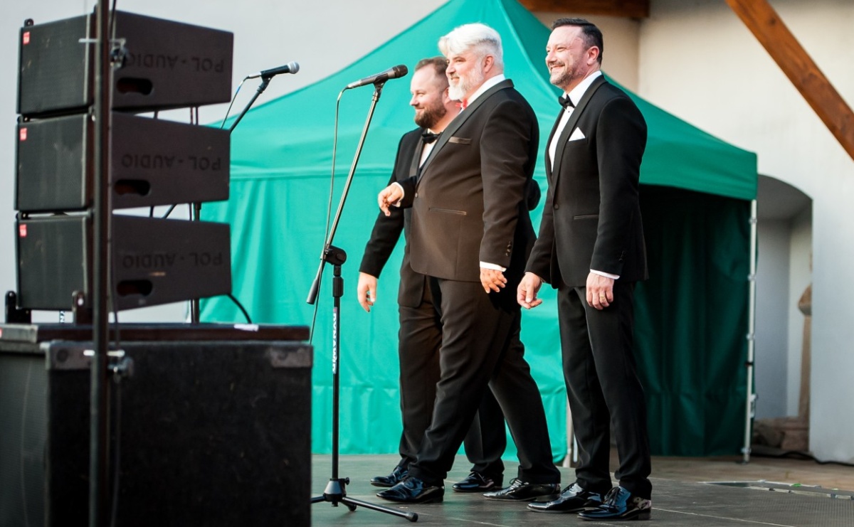 Trzej tenorzy Vincero porwali publiczność na Zamku Piastowskim [FOTO i WIDEO] - Serwis informacyjny z Raciborza - naszraciborz.pl