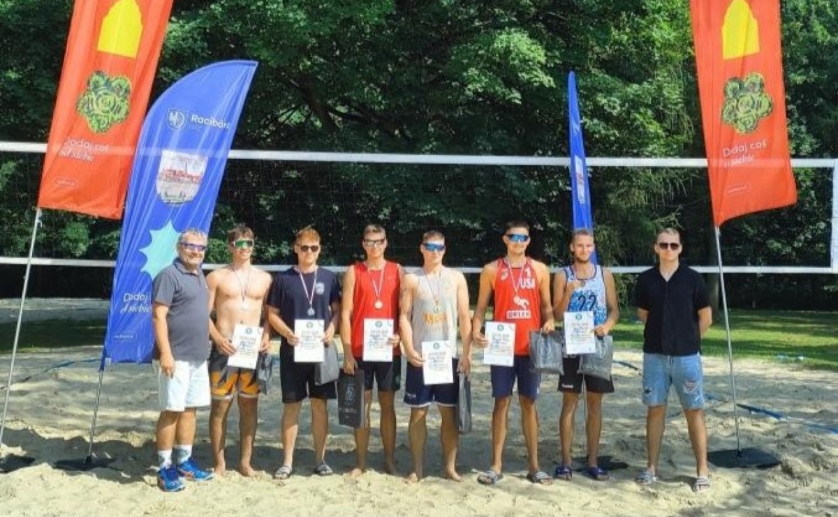 Mistrzostwa Raciborza w siatkówce plażowej za nami - Serwis informacyjny z Raciborza - naszraciborz.pl