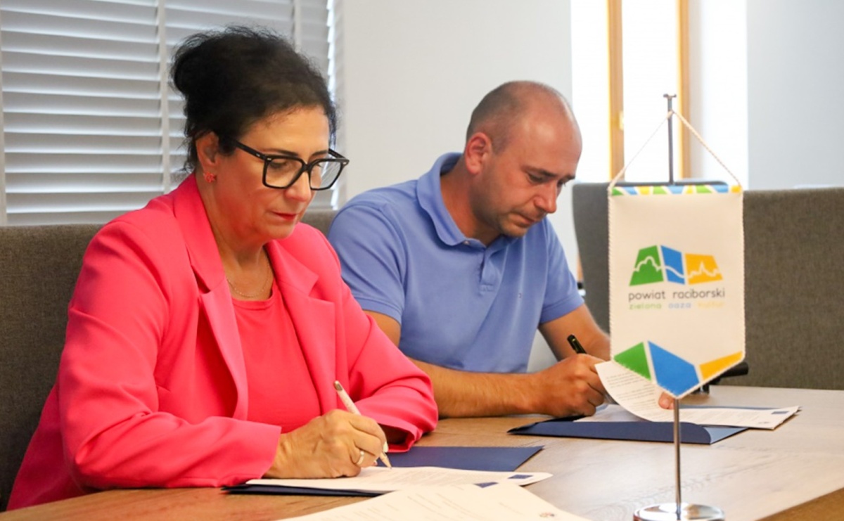 Kolejne umowy na scalenia gruntów w Powiecie Raciborskim podpisane - Serwis informacyjny z Raciborza - naszraciborz.pl