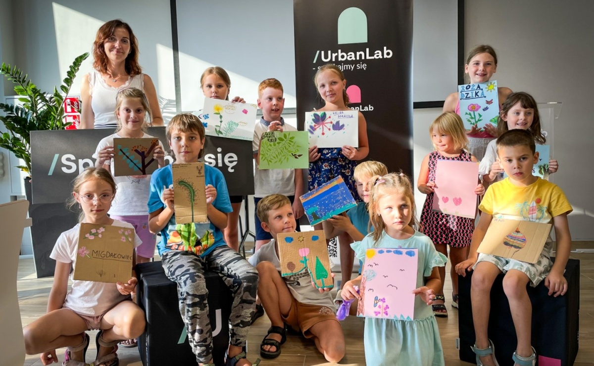 Dzieci odkrywały kolory i kształty roślin w Urban Labie - Serwis informacyjny z Raciborza - naszraciborz.pl