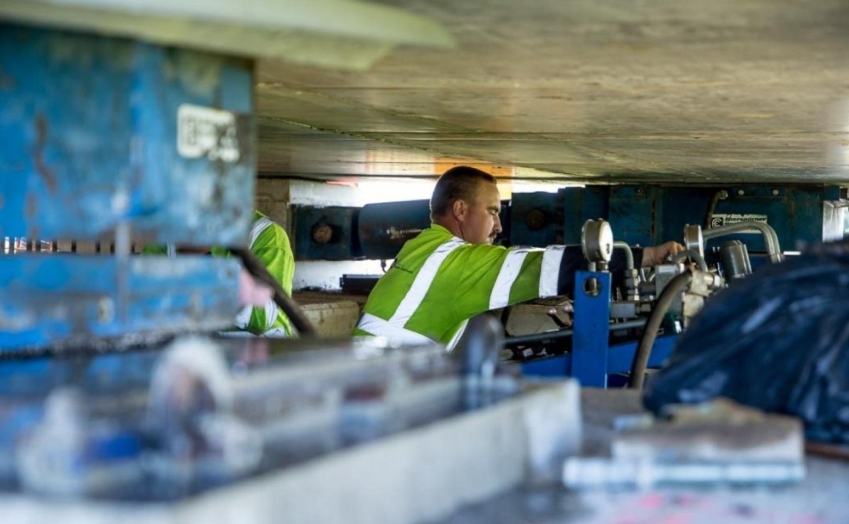 Nowy most na Odrze rośnie w oczach – z bliska widać, jak powstają jego potężne elementy - Serwis informacyjny z Raciborza - naszraciborz.pl