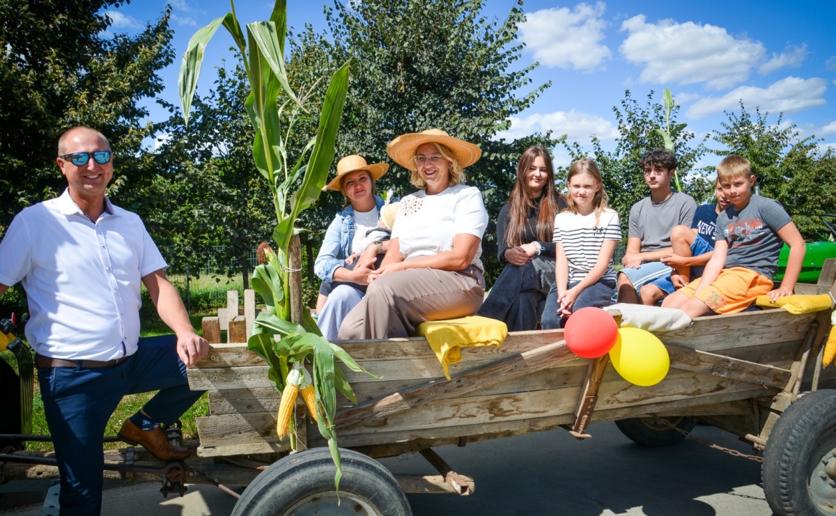 Dożynki parafii Modzurów w Szonowicach – święto plonów i tradycji - Serwis informacyjny z Raciborza - naszraciborz.pl