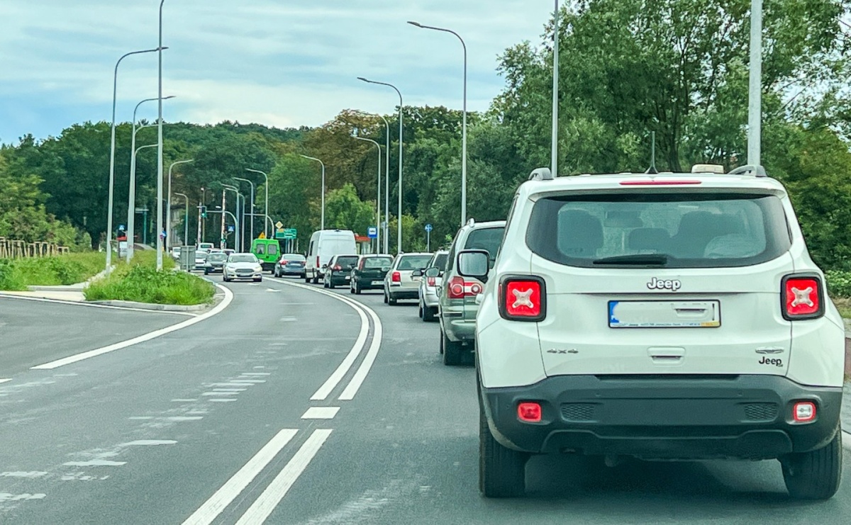 Korki na wylocie z Raciborza. Radny apeluje o zmiany na Dębiczu - Serwis informacyjny z Raciborza - naszraciborz.pl