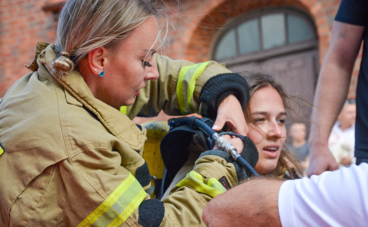 Najtwardsi strażacy w akcji – siódma edycja Toughest Firefighter Racibórz na Placu Dominikańskim [FOTO i WIDEO] - Serwis informacyjny z Raciborza - naszraciborz.pl
