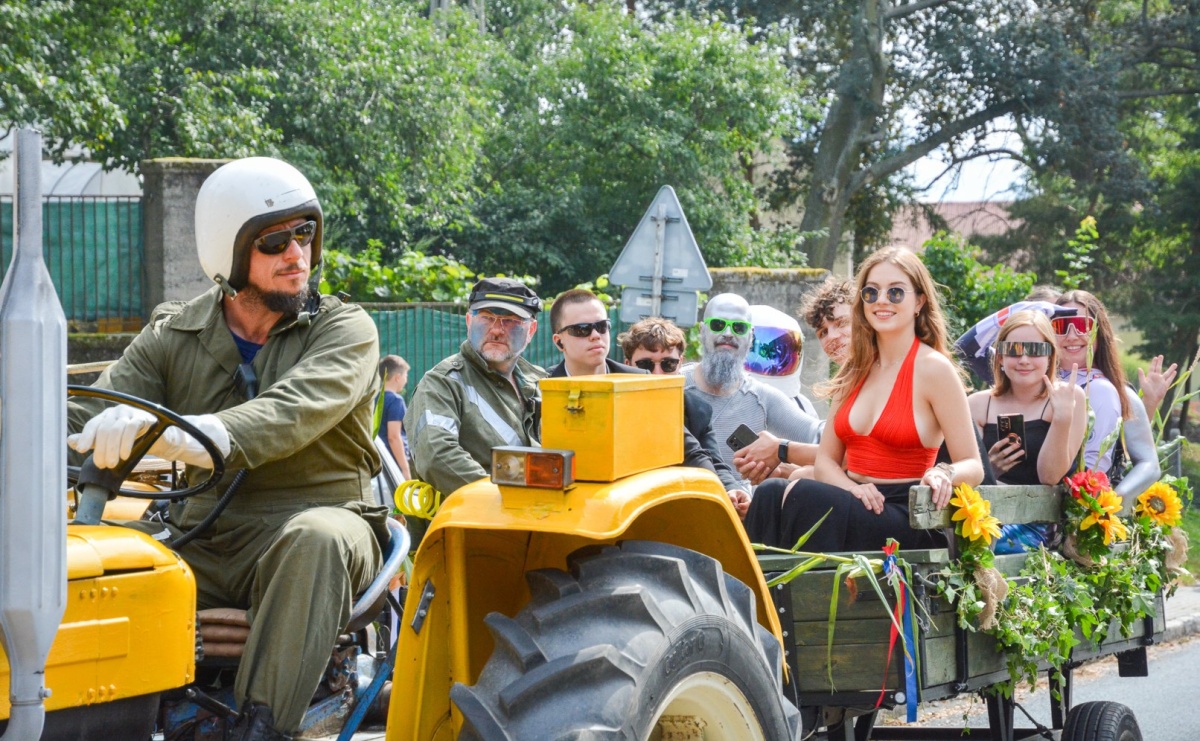 Gra o plon, czyli parada maszyn rolniczych w Krowiarkach [FOTO i WIDEO] - Serwis informacyjny z Raciborza - naszraciborz.pl