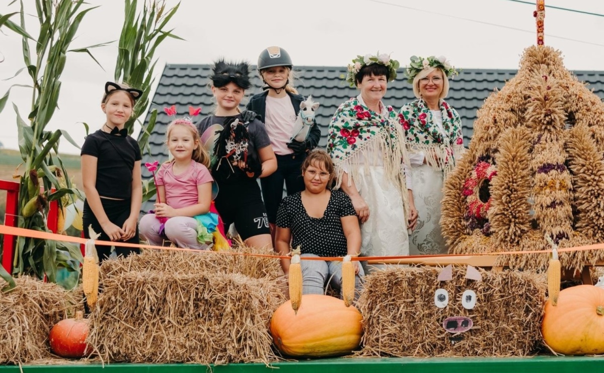 Rolnicze serce gminy biło w Rudniku – parafialno-sołeckie dożynki pełne tradycji - Serwis informacyjny z Raciborza - naszraciborz.pl