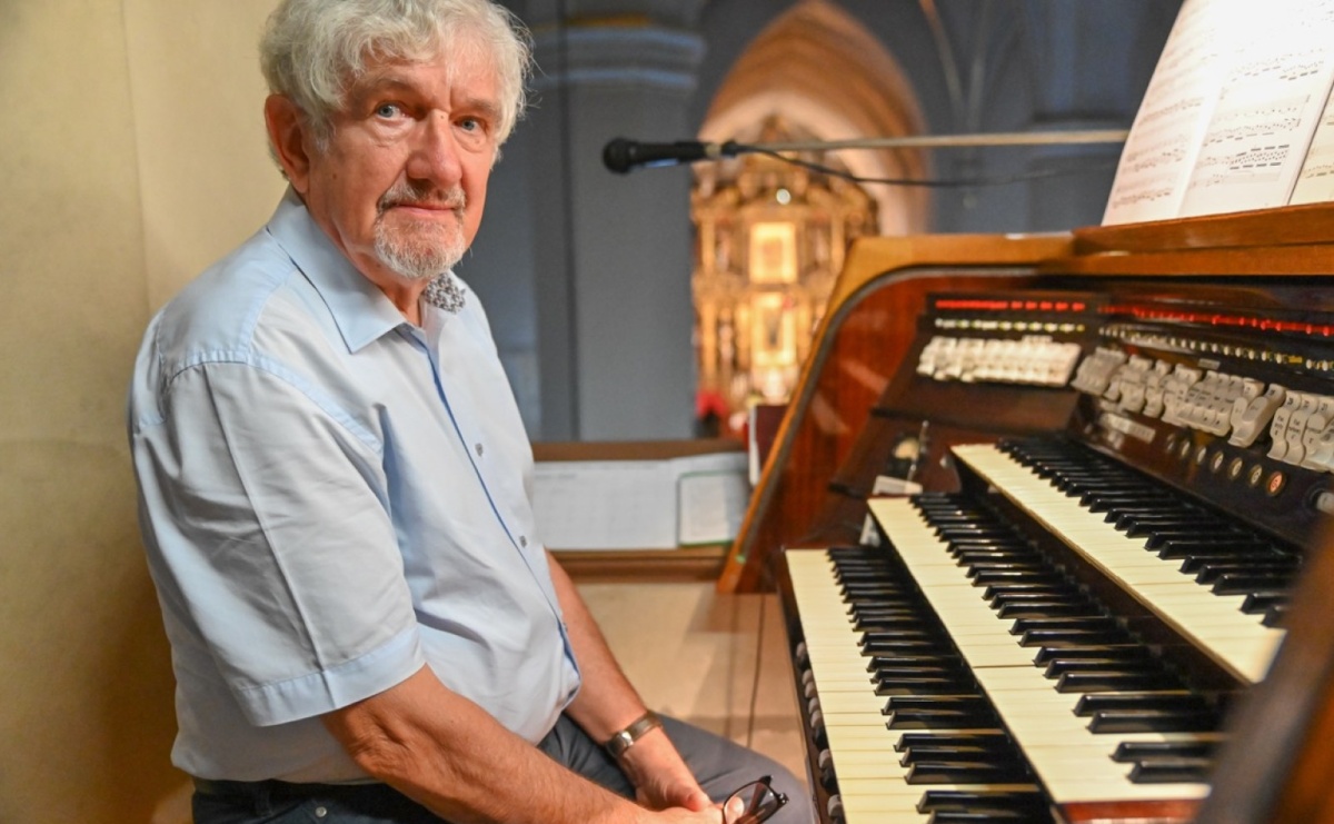 Profesor Julian Gembalski zainaugurował XXXVIII Dni Muzyki Organowej i Kameralnej - Serwis informacyjny z Raciborza - naszraciborz.pl