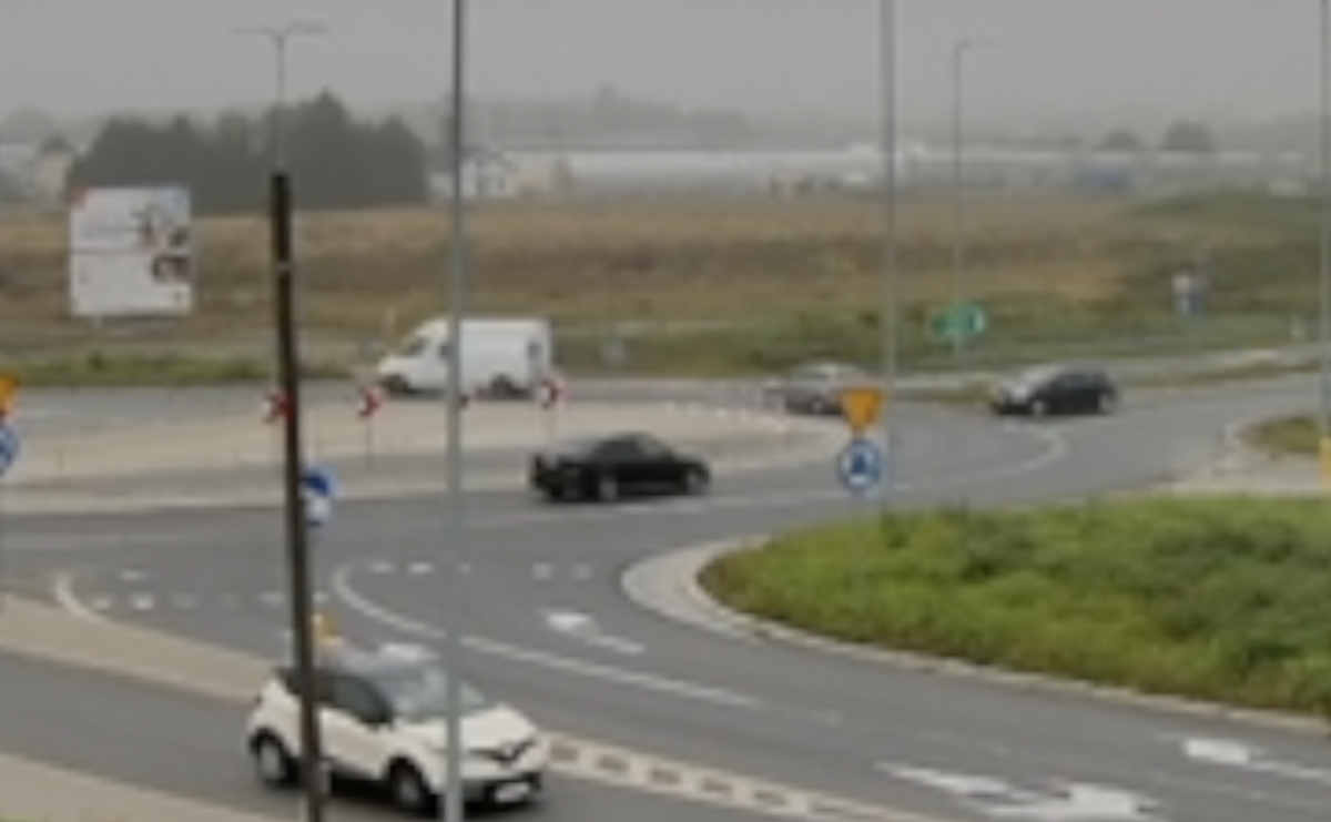 Niebezpieczne zachowanie kierowcy Renault na obwodnicy wschodniej Raciborza [FILM] - Serwis informacyjny z Raciborza - naszraciborz.pl