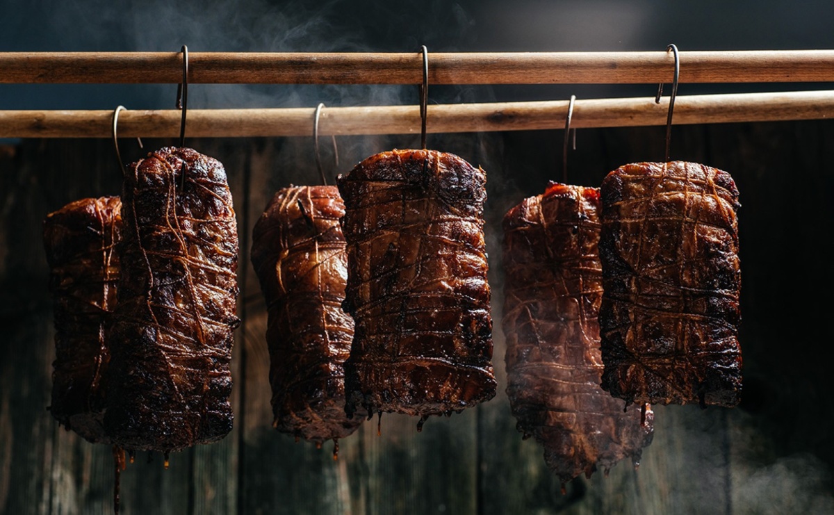 naturalnie wędzone swojskie wędliny