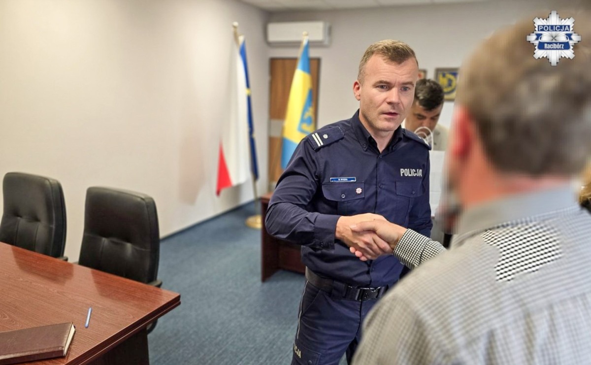 Odwaga świadka udaremniła przestępstwo w Kuźni Raciborskiej. Bohater odebrał podziękowania - Serwis informacyjny z Raciborza - naszraciborz.pl