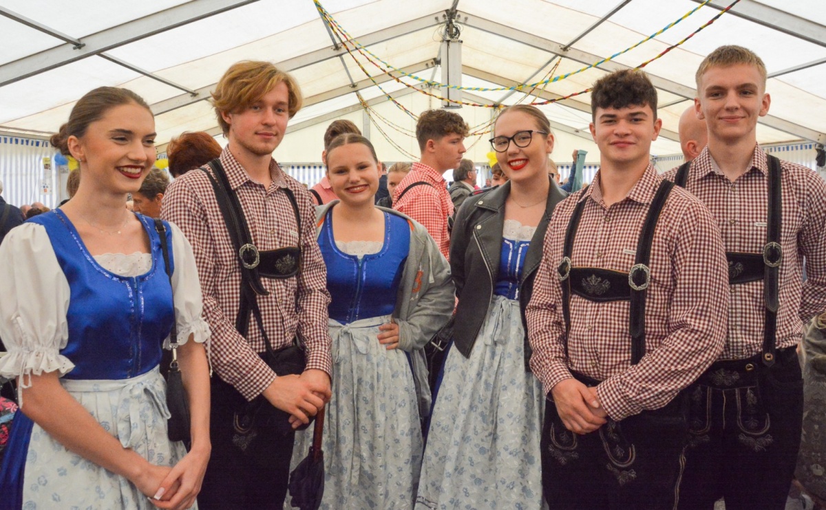 Dzień Kultury Niemieckiej w Łubowicach. Zjechali członkowie DFK z całego regionu - Serwis informacyjny z Raciborza - naszraciborz.pl