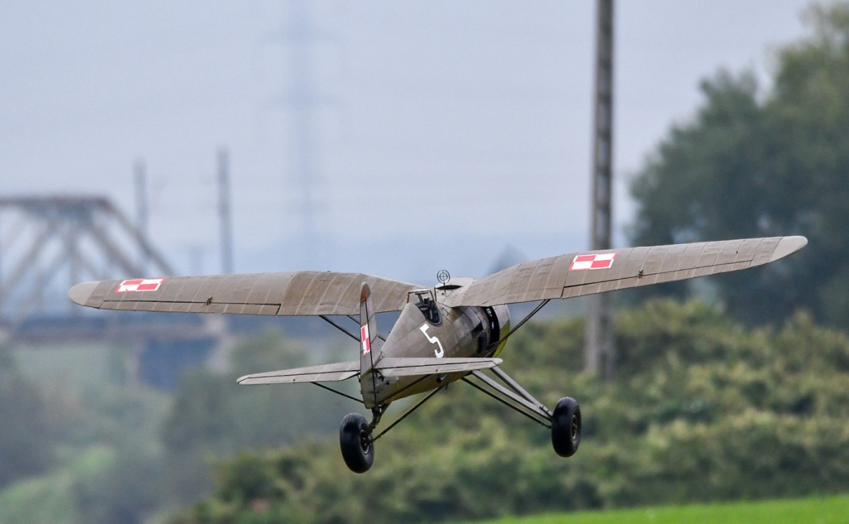 Pogoda przerwała finał raciborskiego RC Airshow [FOTO] - Serwis informacyjny z Raciborza - naszraciborz.pl