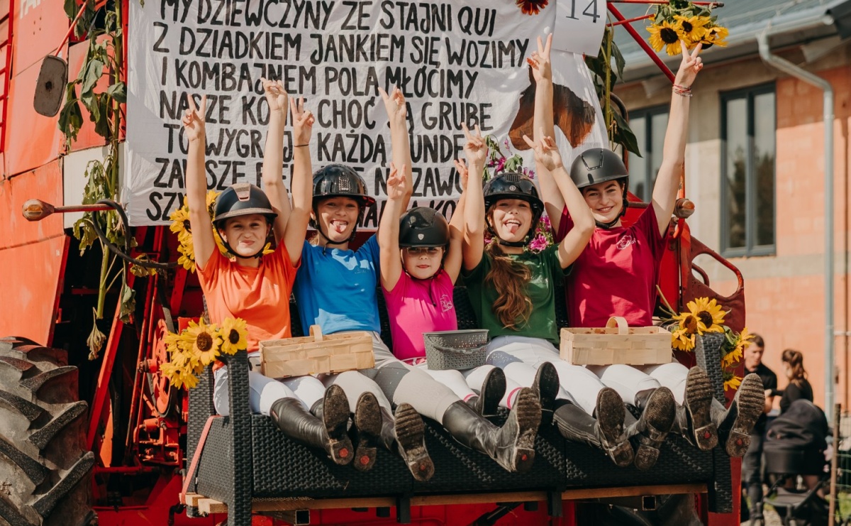 Gamów zachwyca starą motoryzacją podczas dożynek [FOTO i WIDEO] - Serwis informacyjny z Raciborza - naszraciborz.pl