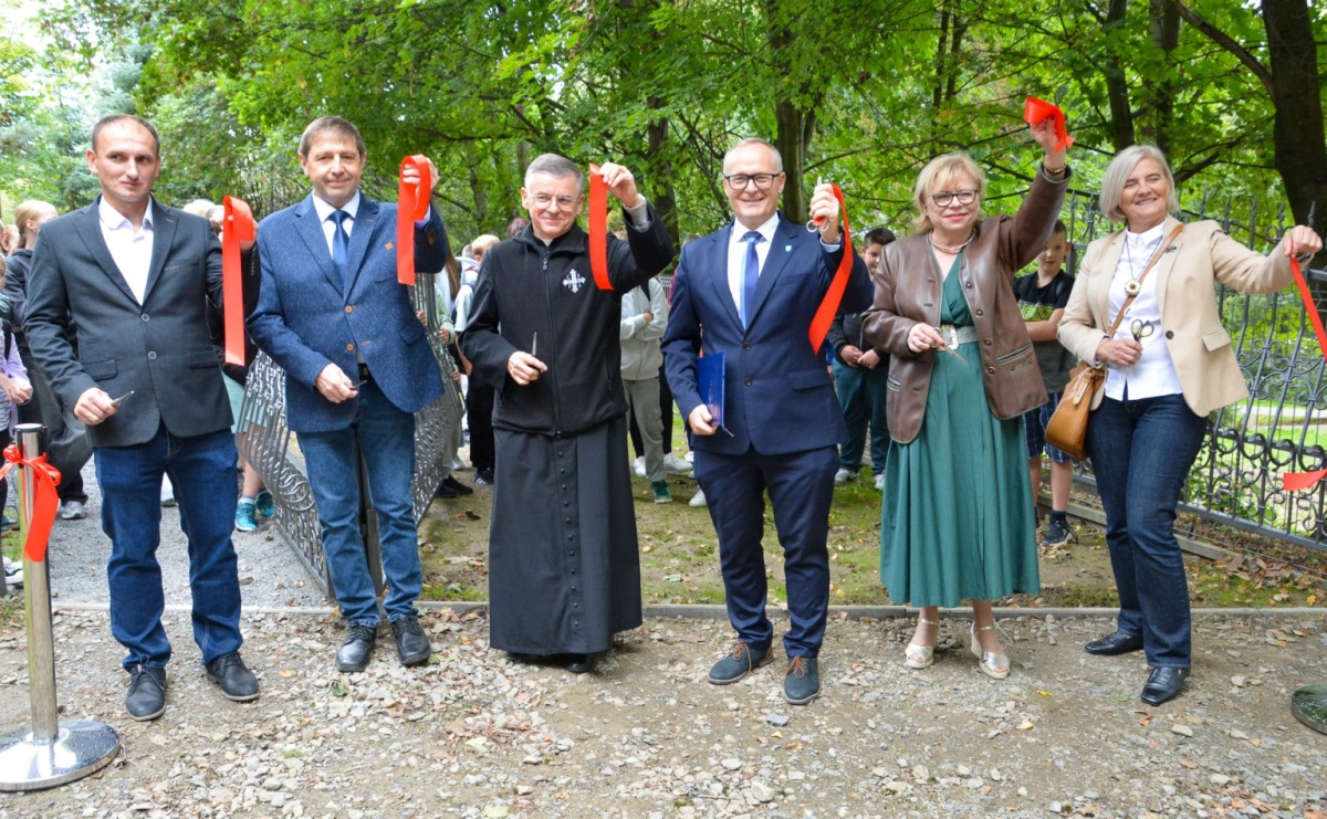 Dziedzictwo Leona Mludka rozkwita – Pietrowice Wielkie z Zielonym Arboretum dzięki WFOŚiGW - Serwis informacyjny z Raciborza - naszraciborz.pl