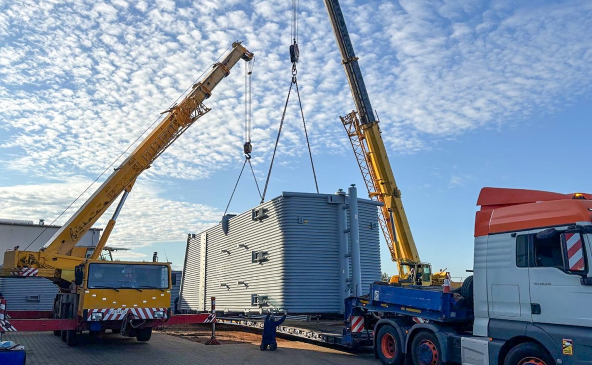 Raciborski gigant w drodze na Ukrainę [FOTO i WIDEO] - Serwis informacyjny z Raciborza - naszraciborz.pl