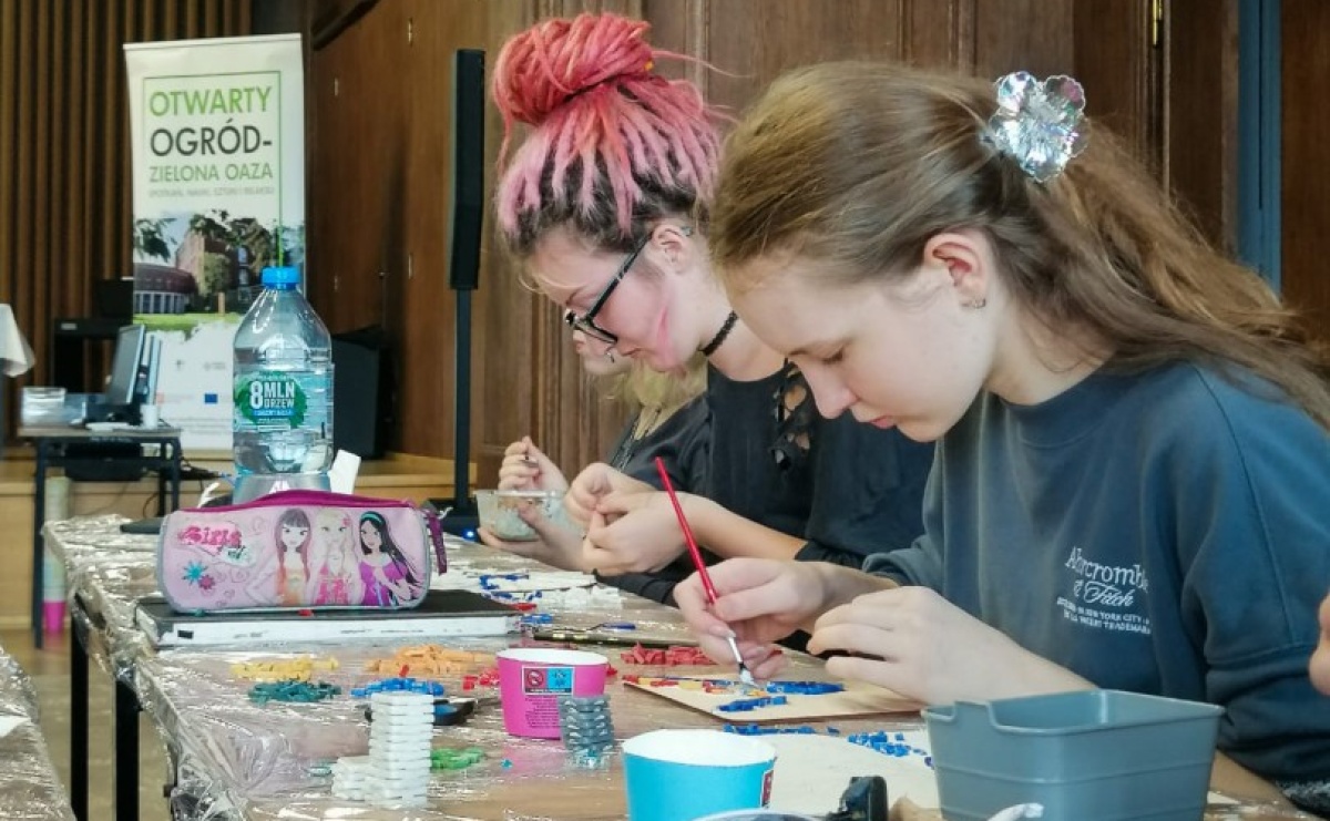 Mozaika artystyczna po polsku i czesku. Raciborscy plastycy rozwijają skrzydła - Serwis informacyjny z Raciborza - naszraciborz.pl