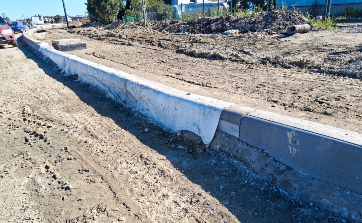 Budowa mostu między Grzegorzowicami a Zawadą Książęcą kłopotliwa dla mieszkańców. Odcięto im dojazd do posesji - Serwis informacyjny z Raciborza - naszraciborz.pl