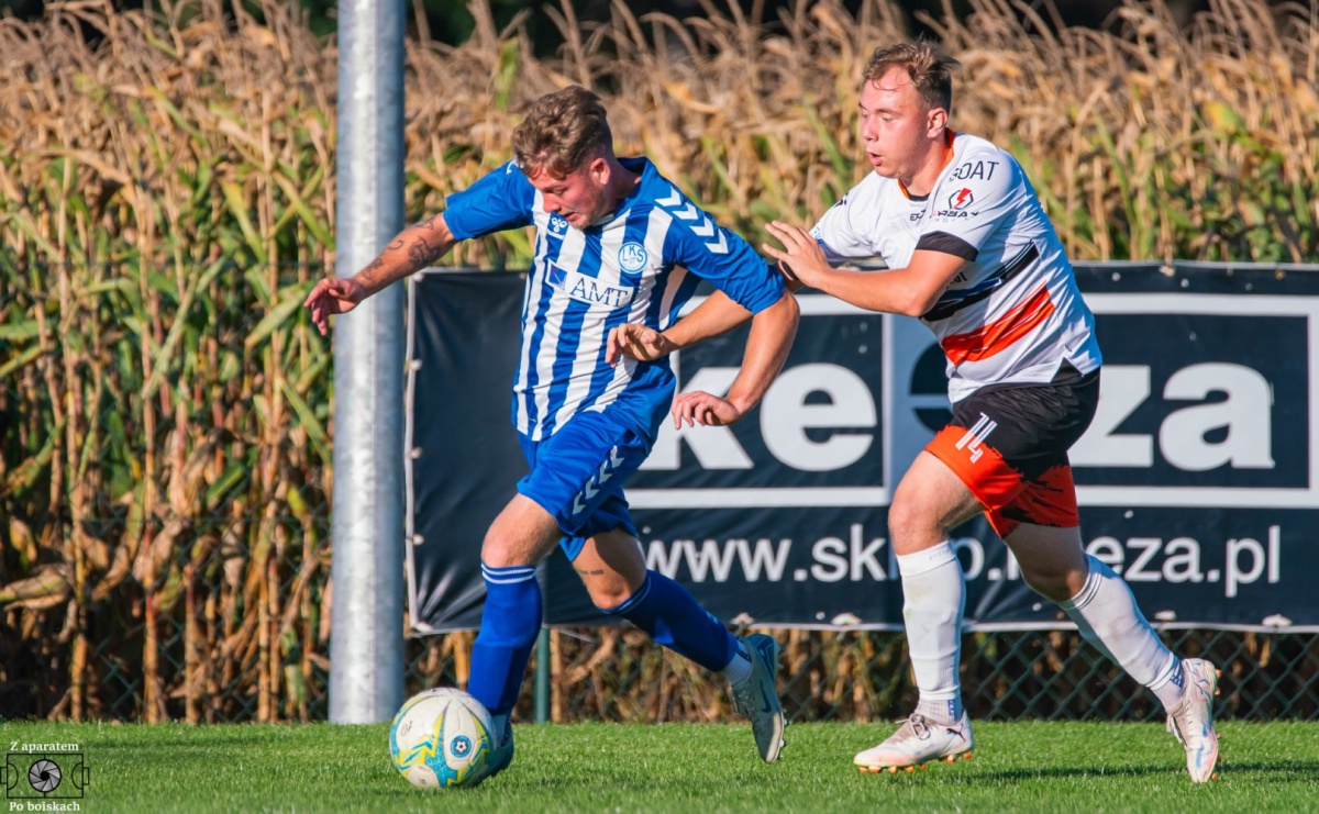 Niemrawe widowisko w Markowicach. Czarni Nowa Wieś zgarnęli komplet punktów [FOTO] - Serwis informacyjny z Raciborza - naszraciborz.pl