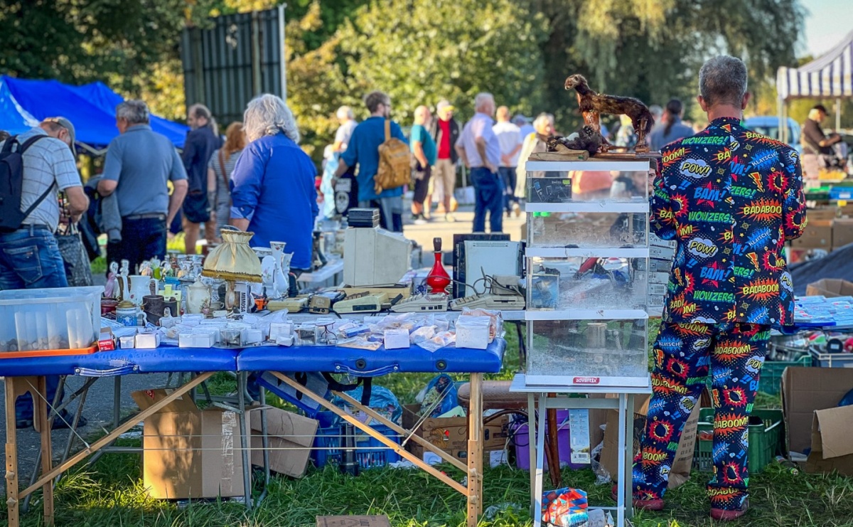Starych rzeczy się nie wyrzuca! Jarmark na Granicy pęka w szwach - Serwis informacyjny z Raciborza - naszraciborz.pl