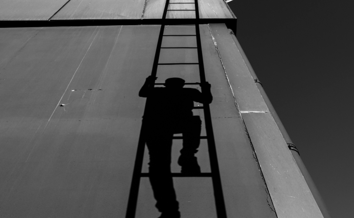 Drabina jednostronna a dwustronna – co wybrać do pracy w warsztacie? - Serwis informacyjny z Raciborza - naszraciborz.pl