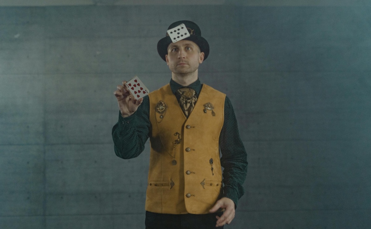 Jak pokaz iluzjonisty może odmienić zwykłą uroczystość - Serwis informacyjny z Raciborza - naszraciborz.pl