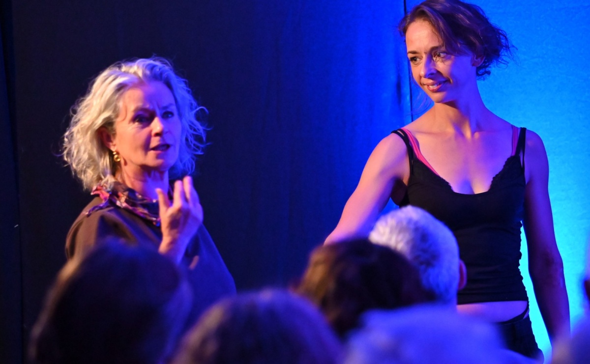 OFF-ka na wysokich obrotach – drugi dzień festiwalu pełen artystycznych kontrastów [FOTO, WIDEO] - Serwis informacyjny z Raciborza - naszraciborz.pl