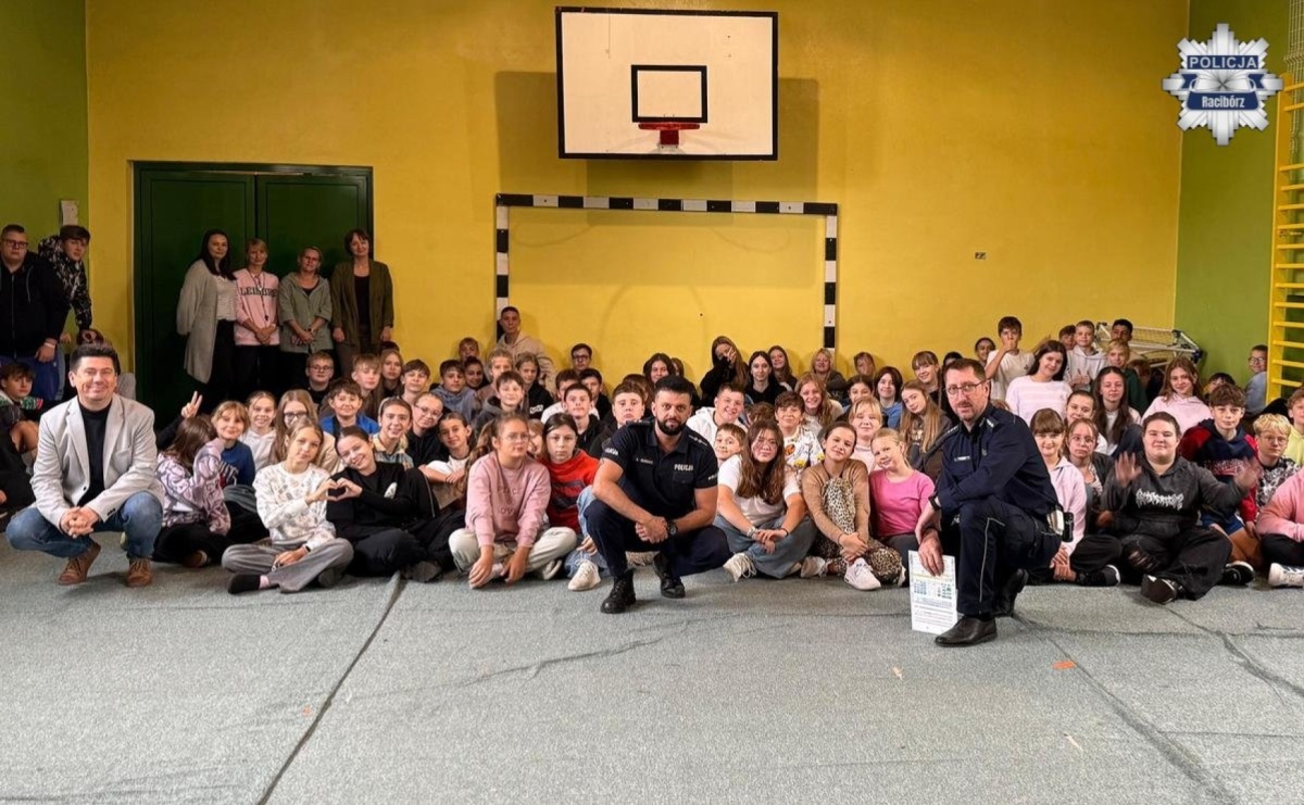 Prawo i bezpieczeństwo w ruchu drogowym. Policyjna wizyta w Rudach - Serwis informacyjny z Raciborza - naszraciborz.pl