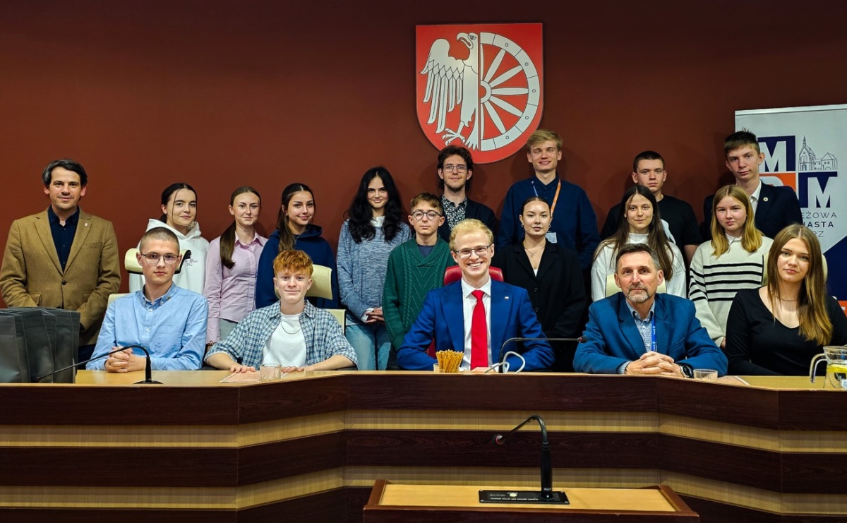 Ostatnia sesja Młodzieżowej Rady Miasta Racibórz w kadencji 2023–2025 - Serwis informacyjny z Raciborza - naszraciborz.pl