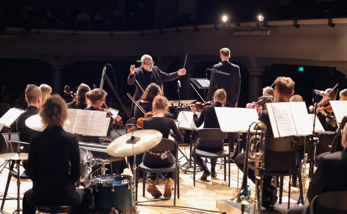 W piątek inauguracja sezonu artystycznego w RCK i jubileuszowy koncert orkiestr Henryka Krótkiego - Serwis informacyjny z Raciborza - naszraciborz.pl