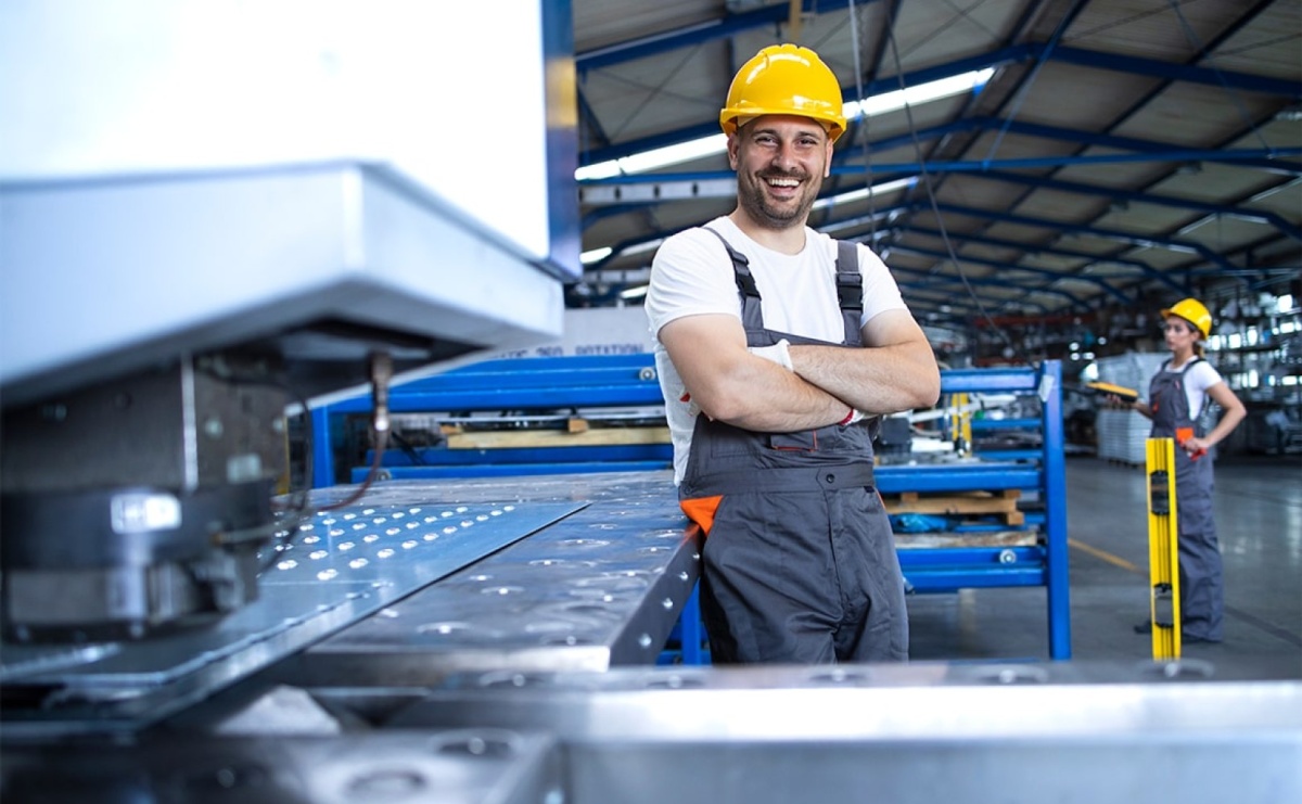 Nowoczesne rozwiązania w sterowaniu przecinarkami – sensoryka, diagnostyka, IoT - Serwis informacyjny z Raciborza - naszraciborz.pl