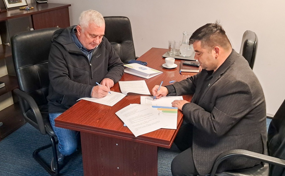 Kuźnia Raciborska nawiązała współpracę ze Śląskim Związkiem Piłki Nożnej - Serwis informacyjny z Raciborza - naszraciborz.pl