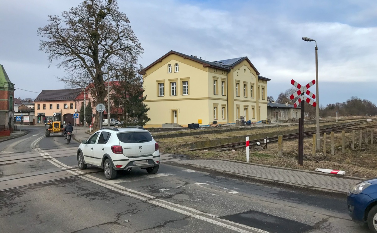 Remont przejazdu kolejowego w Pietrowicach Wielkich – wprowadzenie ruchu wahadłowego - Serwis informacyjny z Raciborza - naszraciborz.pl