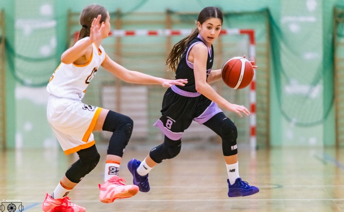 Gładka wygrana koszykarek MiniBasketball Racibórz [FOTO] - Serwis informacyjny z Raciborza - naszraciborz.pl