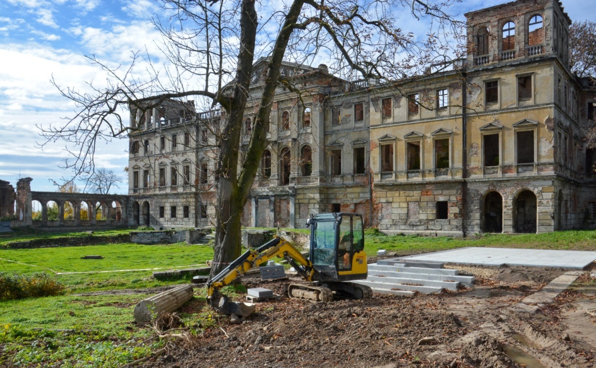 Nowe oblicze parku przy pałacu w Sławikowie – rekreacja, przyroda i historia w harmonii - Serwis informacyjny z Raciborza - naszraciborz.pl