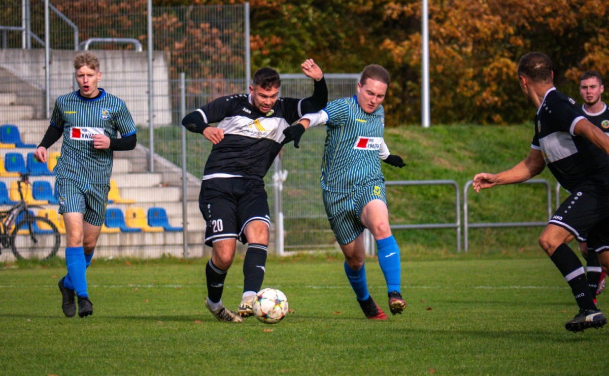 Stal za silna dla Górnika. Kuźnia górą nad Pszowem [FOTO] - Serwis informacyjny z Raciborza - naszraciborz.pl