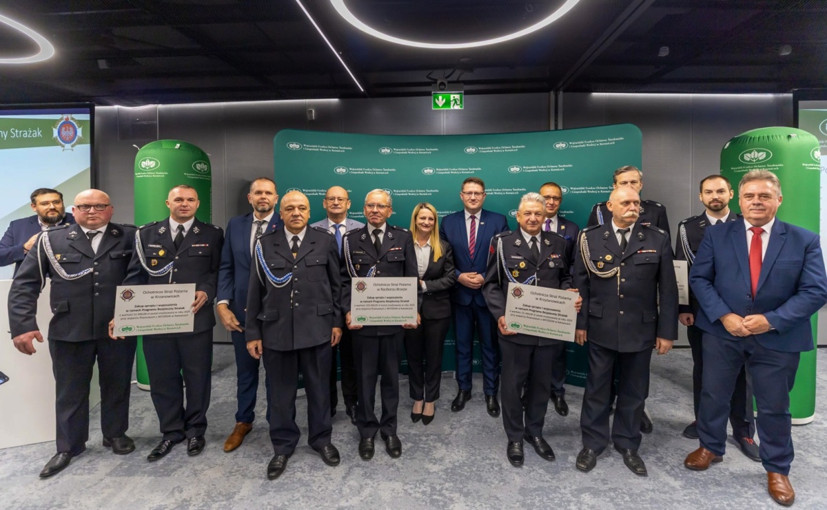 Jednostki OSP z powiatu raciborskiego z dofinansowaniem w ramach programu Bezpieczny Strażak II - Serwis informacyjny z Raciborza - naszraciborz.pl