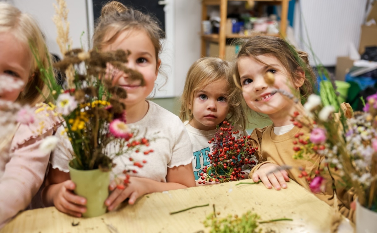 Galeria kolorowych uśmiechów Małych Odkrywców i ich nowe pasje - Serwis informacyjny z Raciborza - naszraciborz.pl